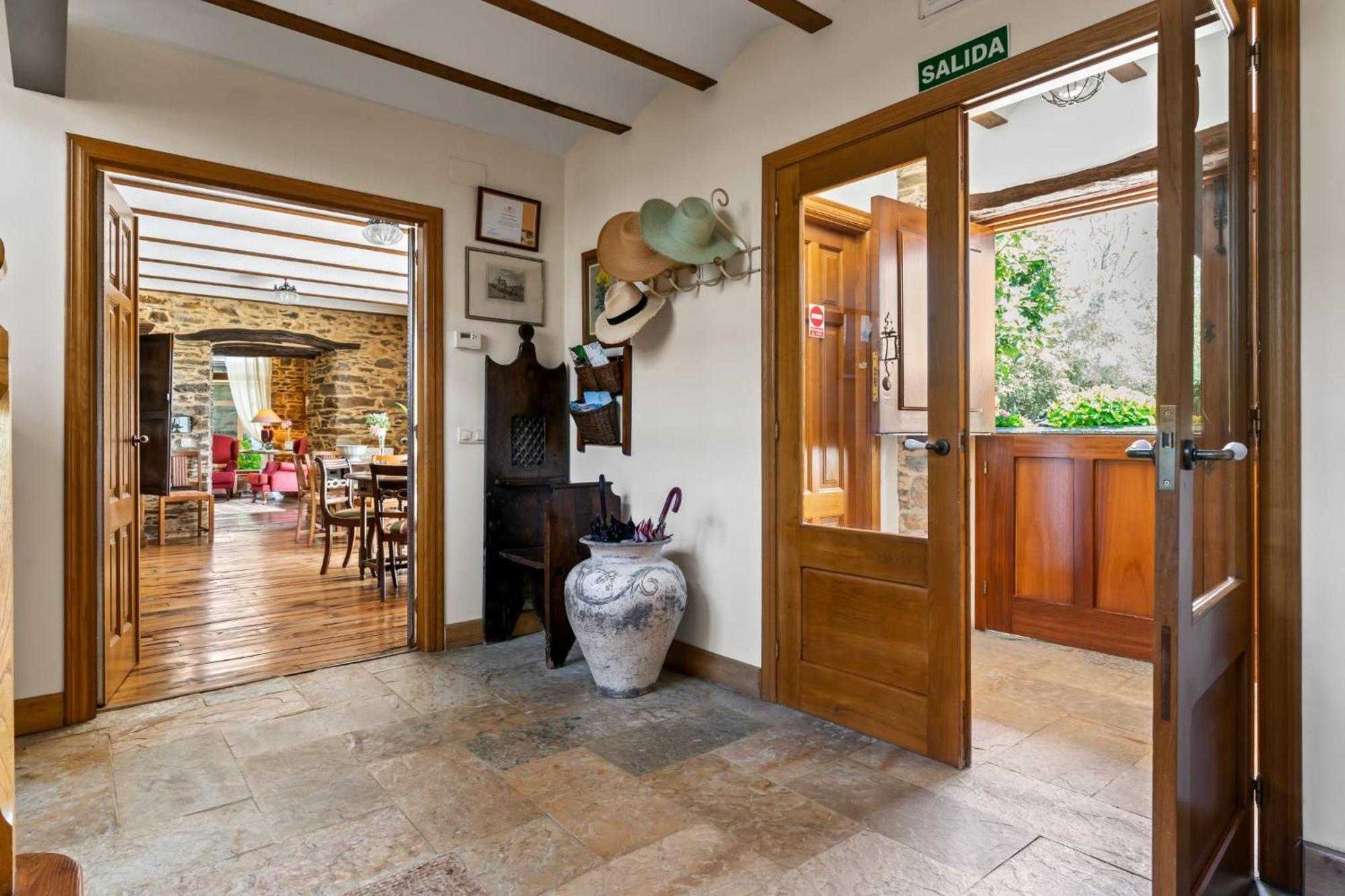 Casa Peleyon Bed & Breakfast Castropol Luaran gambar